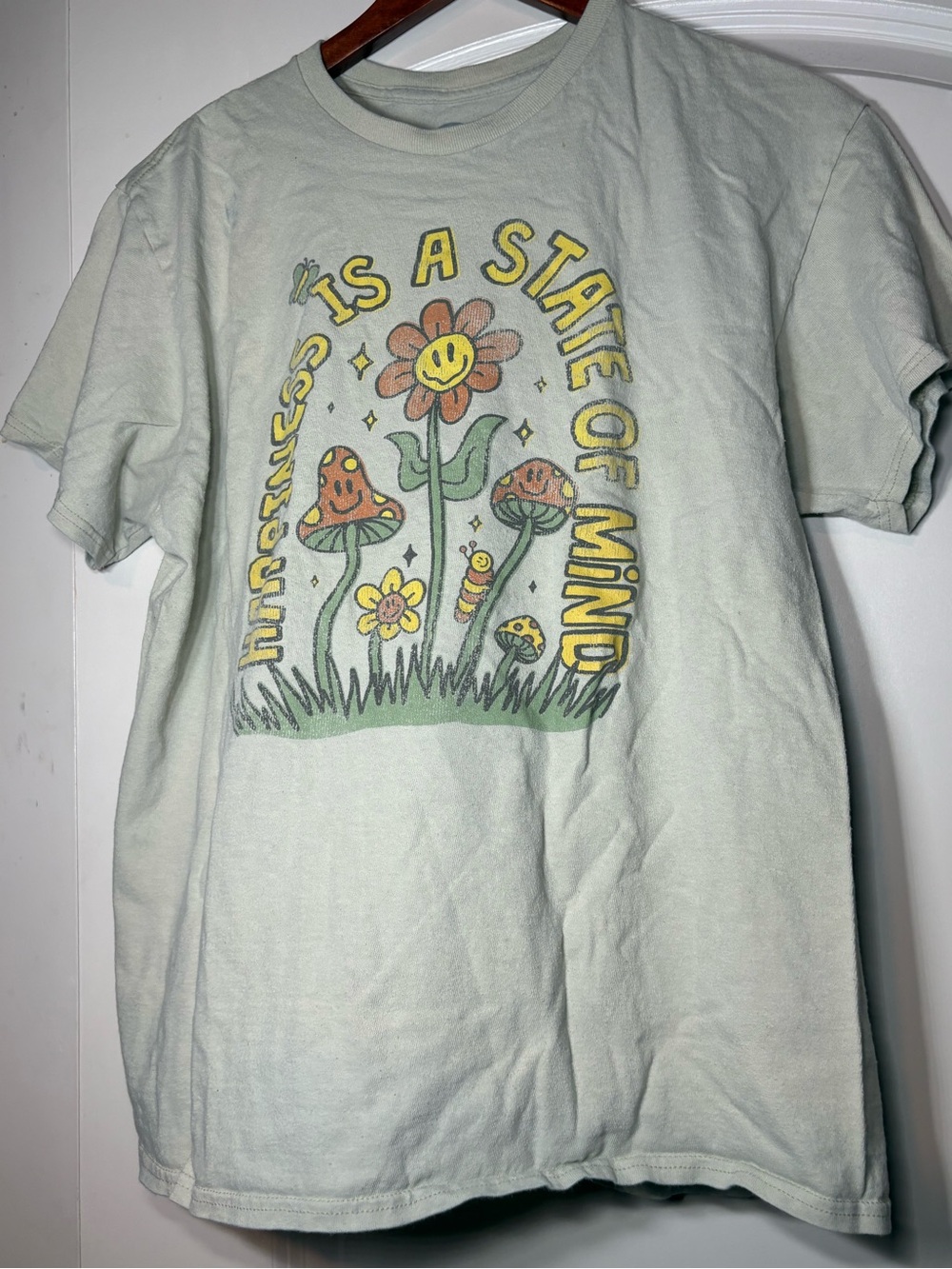 Light Sage Graphic Tee - 'Happiness Is A State Of Mind'